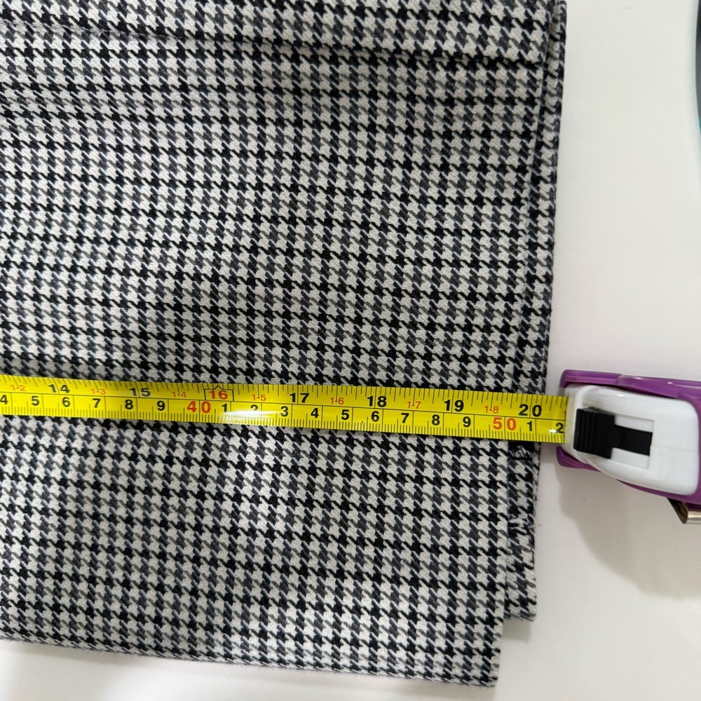 Classic Black and White Houndstooth Skirt - Picture 7 of 7